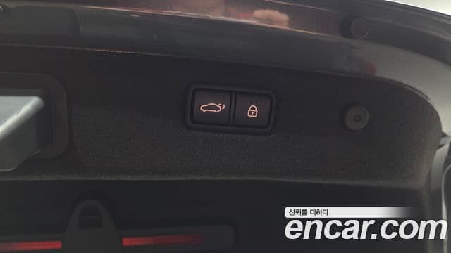 Genesis G70 2020 — Photo 3/39