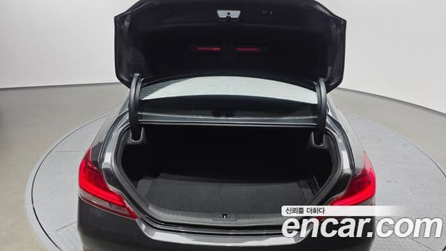 Genesis G70 2020 — Photo 6/39