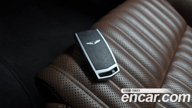 Genesis G70 2020 — Photo 38/39