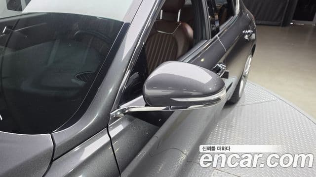 Genesis G70 2020 — Photo 11/39