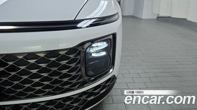 Hyundai Grandeur Hybrid 2023 — ფოტო 27/33