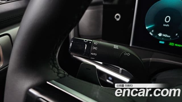 Hyundai Santa Fe 2024 — ფოტო 16/20