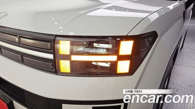 Hyundai Santa Fe 2024 — Photo 21/32