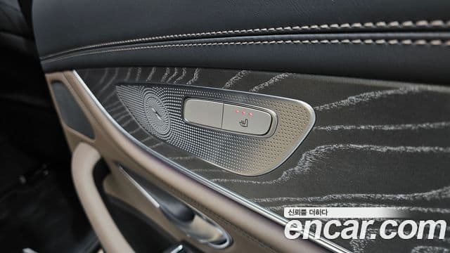 Mercedes-Benz AMG GT 2023 — ფოტო 19/20