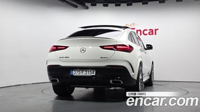 Mercedes-Benz GLE-Class 2025 — ფოტო 4/20