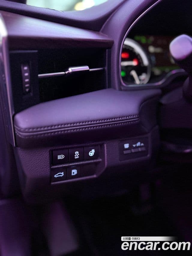 Toyota Avalon 2021 — Фото 13/20