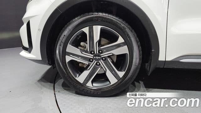 Kia Sorento 2022 — Фото 5/20