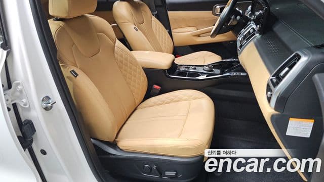 Kia Sorento 2022 — Фото 11/20
