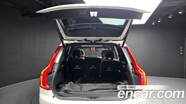 Volvo XC90 2023 — Фото 20/20
