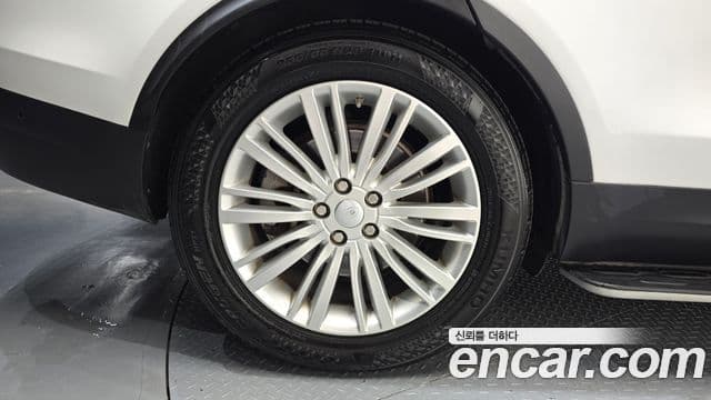 Land Rover Discovery 5 2019 — Şəkil 5/20