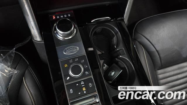 Land Rover Discovery 5 2019 — Şəkil 9/20