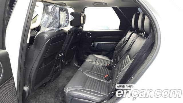 Land Rover Discovery 5 2019 — Şəkil 11/20