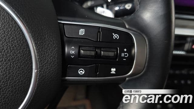 Kia K5 2020 — ფოტო 15/20