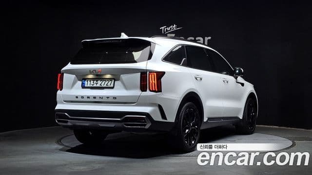 Kia Sorento 2021 — Фото 2/20
