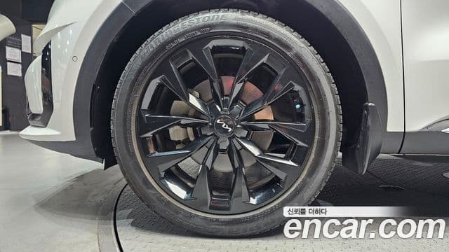 Kia Sorento 2021 — Фото 5/20