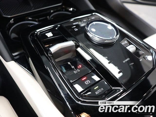 BMW 5 Series 2024 — Şəkil 10/20