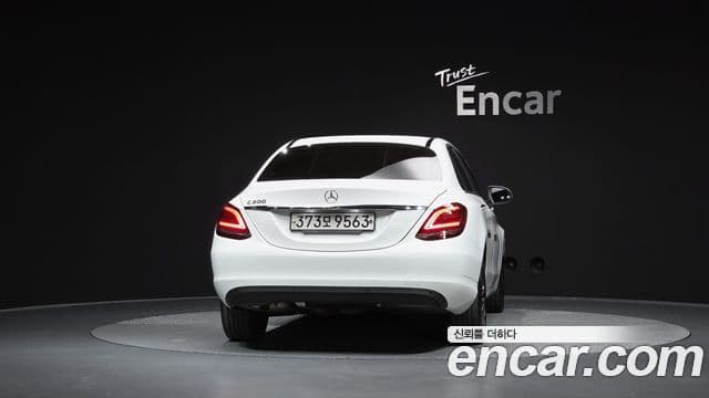 Mercedes-Benz C-Class 2019 — Şəkil 4/20