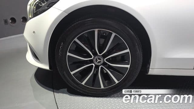 Mercedes-Benz C-Class 2019 — Şəkil 5/20