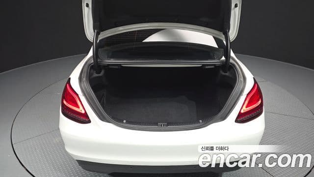 Mercedes-Benz C-Class 2019 — Şəkil 20/20
