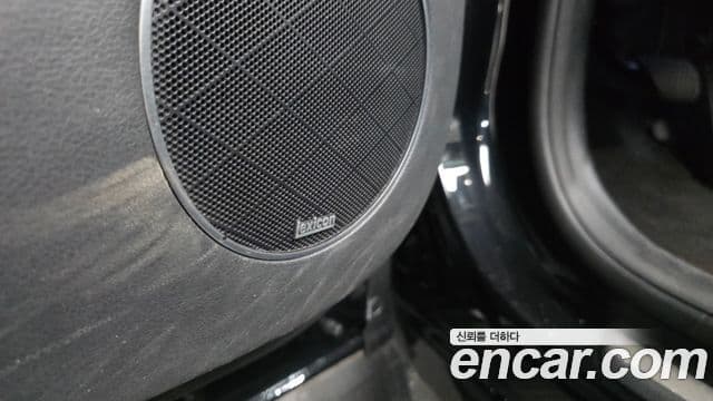 Genesis GV80 2020 — ფოტო 17/20