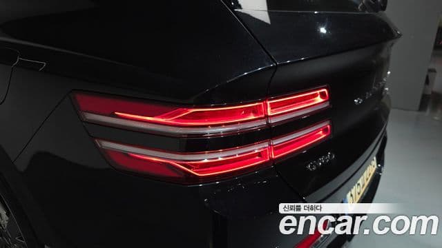 Genesis GV80 2020 — Şəkil 10/39