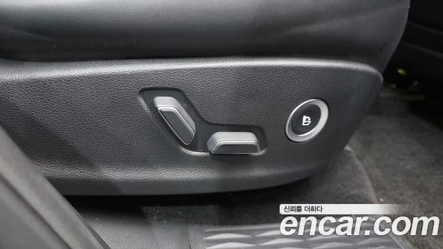 Genesis GV80 2020 — Şəkil 25/39