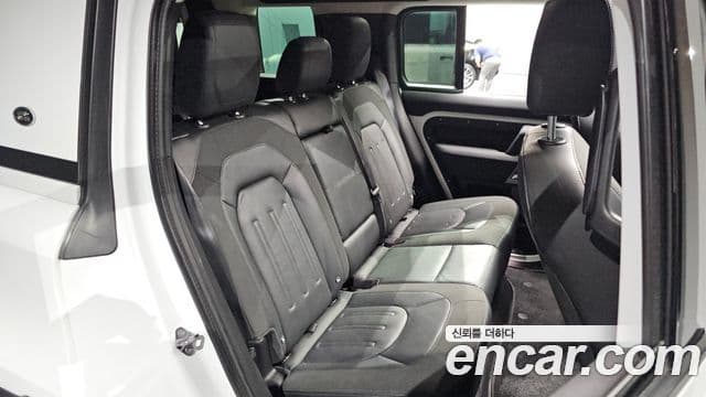 Land Rover Defender 2020 — ფოტო 11/20