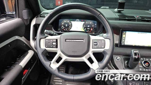 Land Rover Defender 2020 — ფოტო 13/20