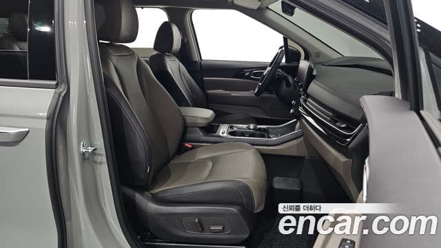 Kia Carnival 2025 — Şəkil 10/20