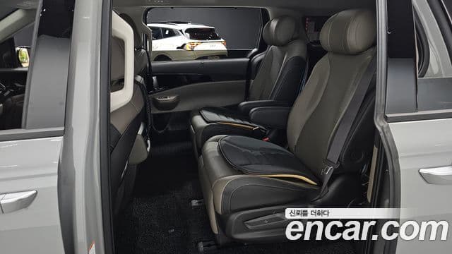 Kia Carnival 2025 — Şəkil 12/20