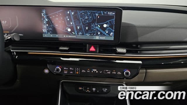Kia Carnival 2025 — Şəkil 14/20