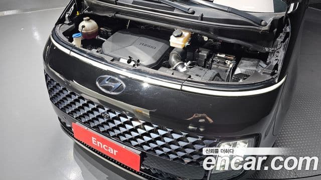 Hyundai Staria 2021 — ფოტო 6/20