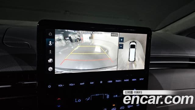 Hyundai Staria 2021 — ფოტო 18/20