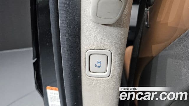 Hyundai Staria 2021 — ფოტო 19/20