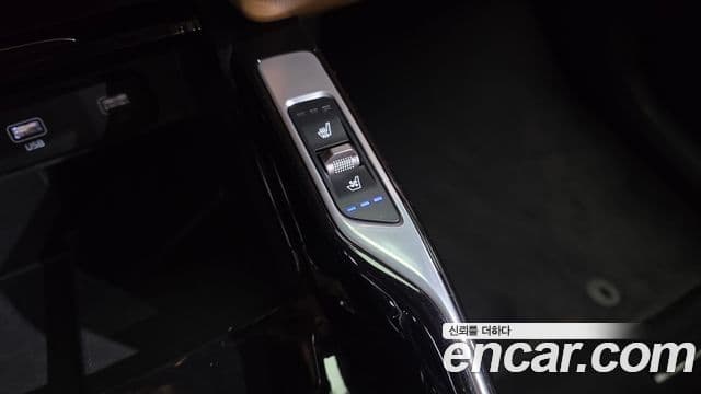 Kia Sorento 2022 — ფოტო 16/20