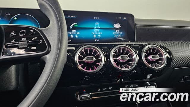 Mercedes-Benz A-Class 2020 — Фото 12/20