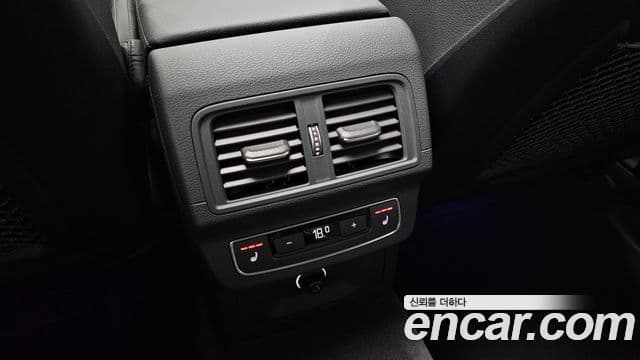 Audi Q5 2020 — ფოტო 14/33