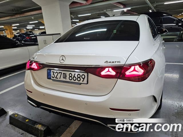 Mercedes-Benz E-Class 2025 — Фото 9/20