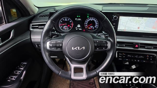 Kia K5 2022 — Şəkil 12/20