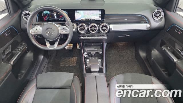 Mercedes-Benz GLB-Class 2022 — Şəkil 7/20
