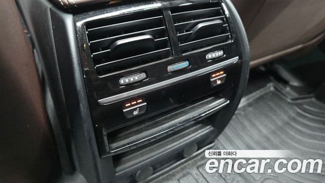 BMW 5 Series 2019 — Фото 18/20