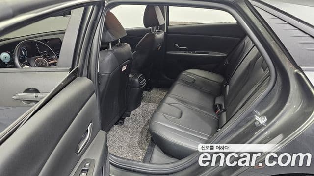 Hyundai Avante 2020 — Şəkil 12/20