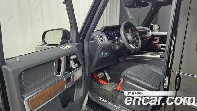 Mercedes-Benz G-Class 2025 — Фото 10/20