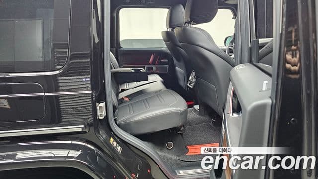Mercedes-Benz G-Class 2025 — Фото 11/20