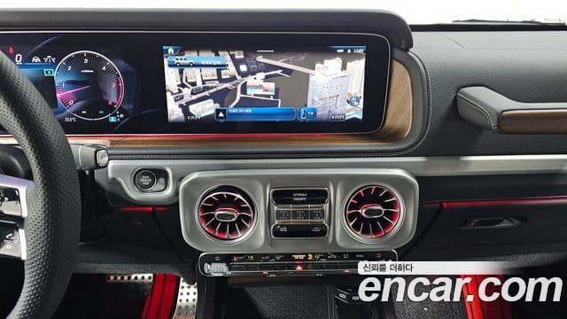 Mercedes-Benz G-Class 2025 — Фото 12/20