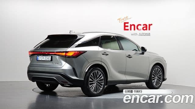 Lexus RX350h 2023 — Фото 2/20