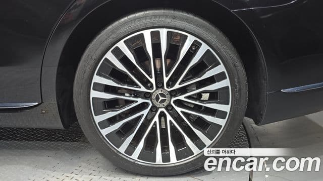 Mercedes-Benz S-Class 2021 — ფოტო 33/36