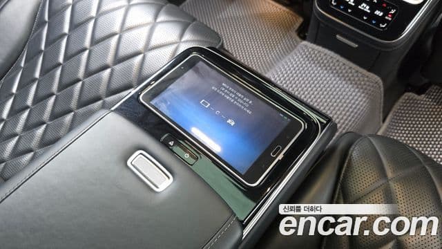 Mercedes-Benz S-Class 2021 — ფოტო 29/36