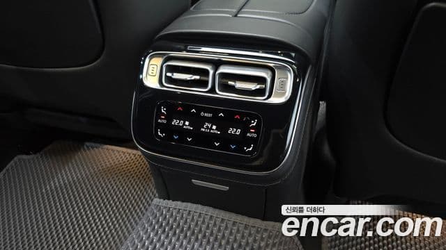 Mercedes-Benz S-Class 2021 — ფოტო 14/36