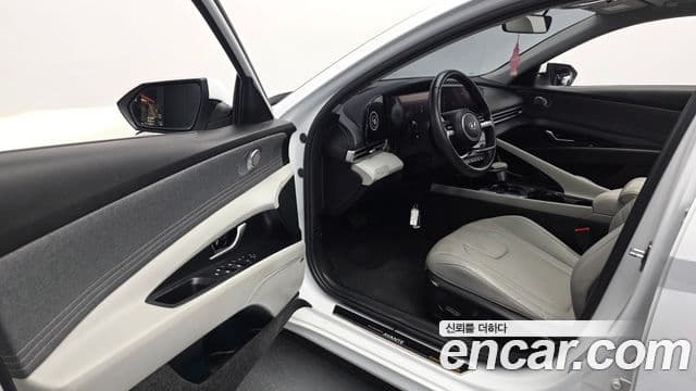 Hyundai Avante 2021 — ფოტო 10/20